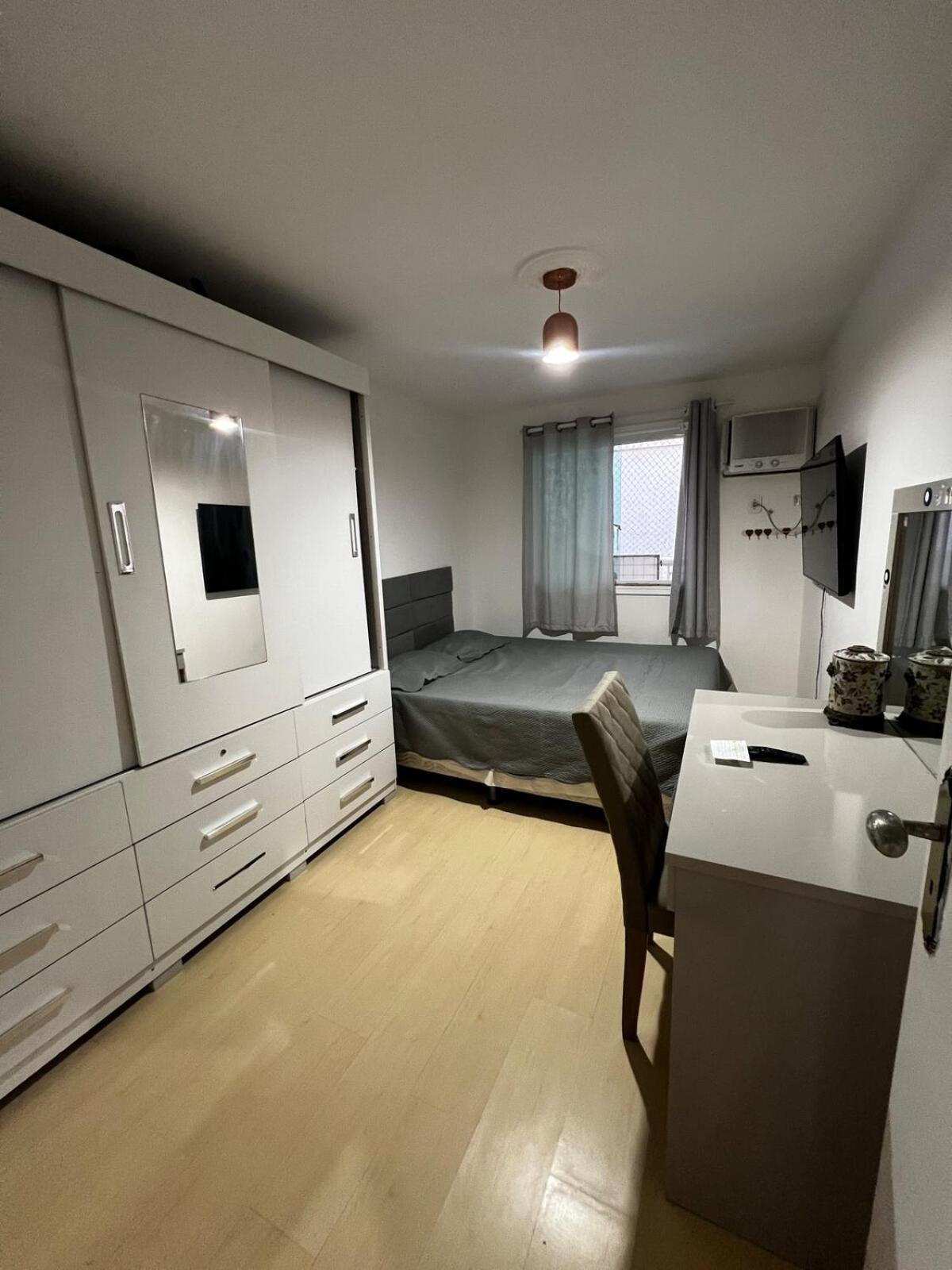 Corner Apartment, Recreio